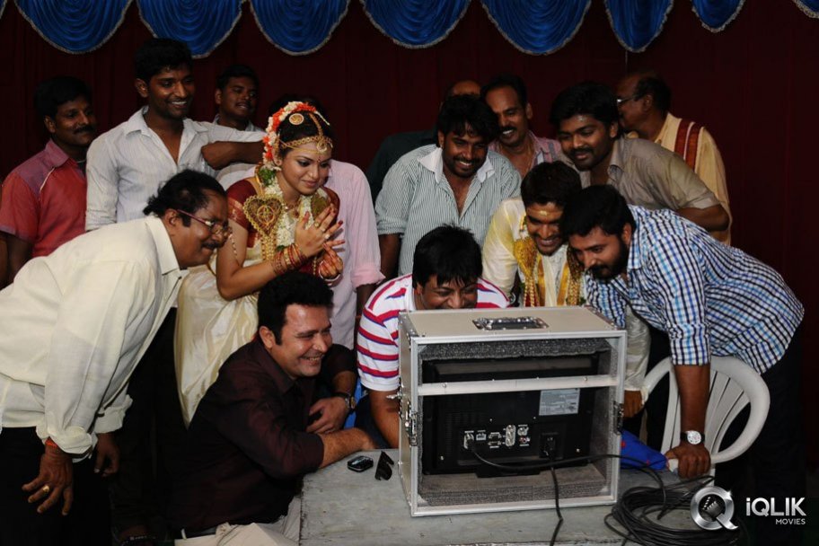 Pusthakamlo Konni Pageelu Missing